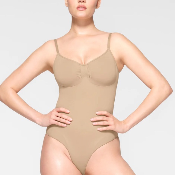NWOT SKIMS Sculpting Snaps Bodysuit new - Picture 1 of 5